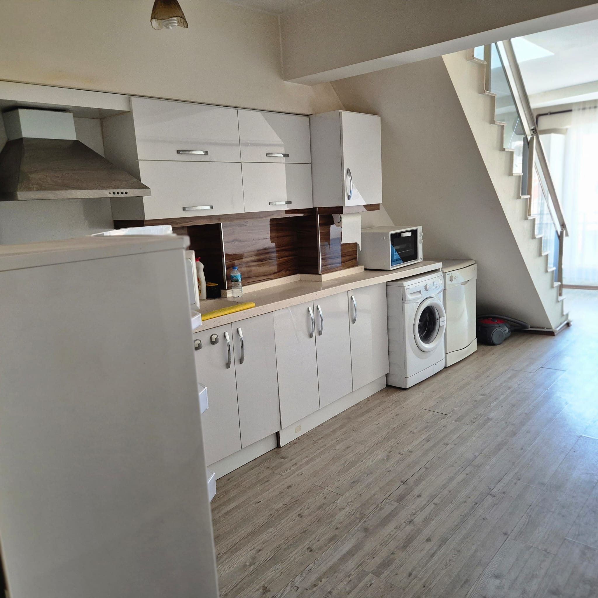 Aydın Efeler Güzelhisar Mahallesinde 1+1 Eşyalı Satılık Daire